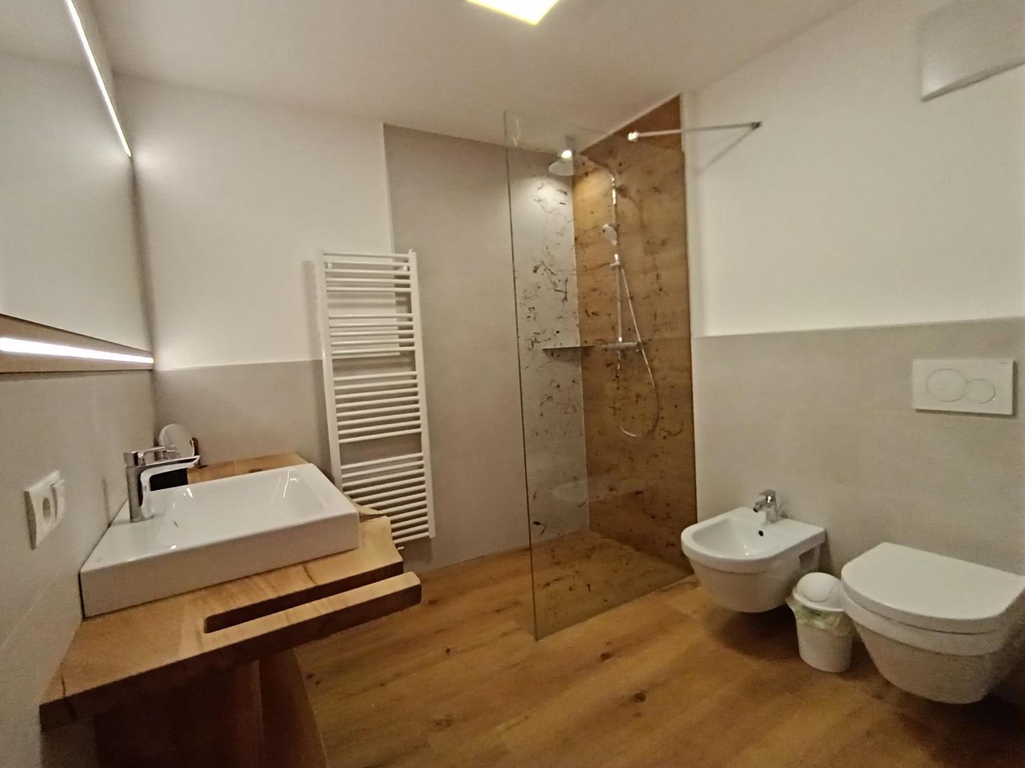 Innerraderhof Apartment 4 Prato alla Drava Eksteriør bilde
